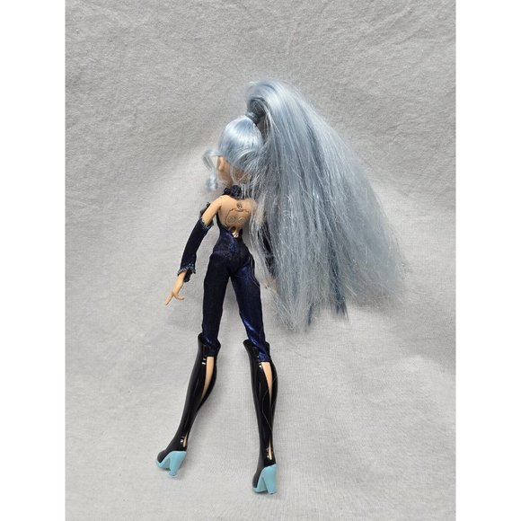 Winx Club Icy Doll Fairy Witch First Wave Clothes 2004 Mattel - Picture 6 of 10